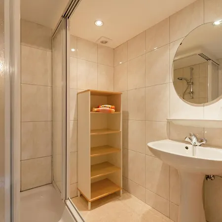 Retreat With Sauna, Cleaning Included *