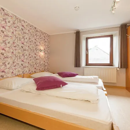 Retreat With Sauna, Cleaning Included *