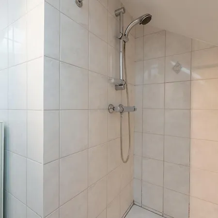 Retreat With Sauna, Cleaning Included *